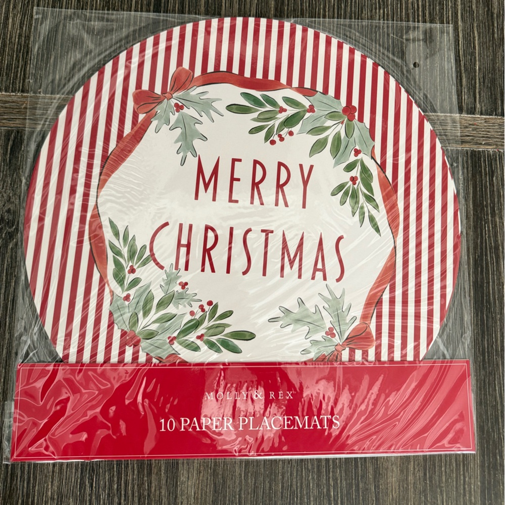 NWT set of 10 Merry Christmas Paper Placemats